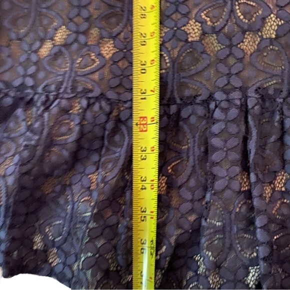 Chelsea28 Navy Mock Neck Lace Sheath Dress Sleeveless Sz M Nude Underlay - Picture 12 of 14